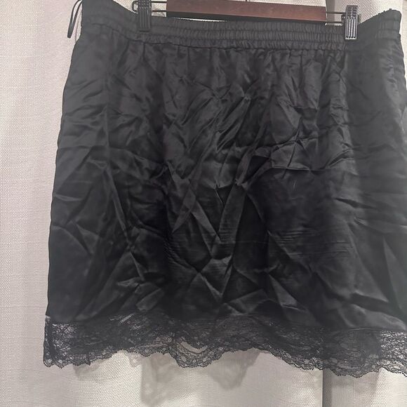 BURBERRY MINI SKIRT - Picture 5 of 7